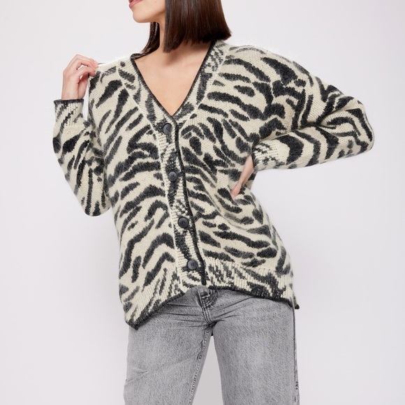 Cashmere Animal Print Cardigan Black Gray S - Picture 14 of 16